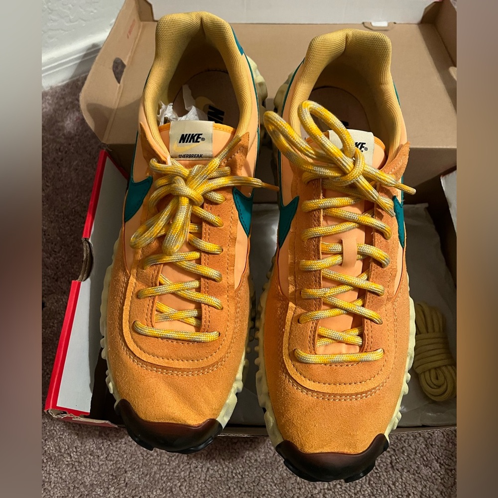 Nike outbreak size 14